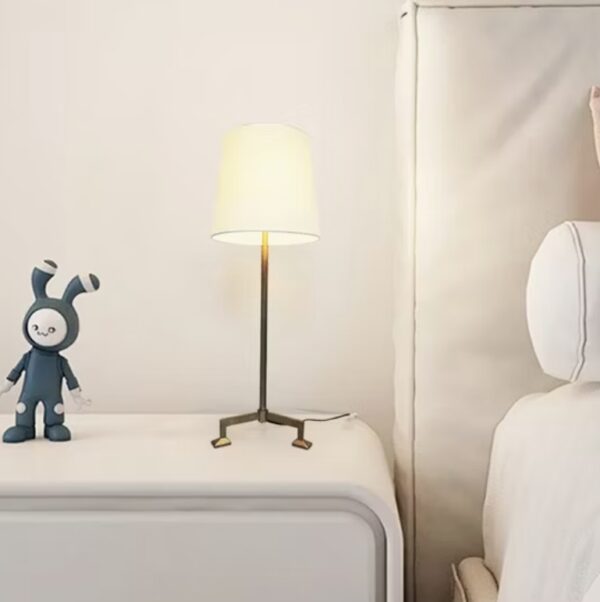 Simple Modern LED Lamp Bedroom Living Room Bedside Metal Table Lamp